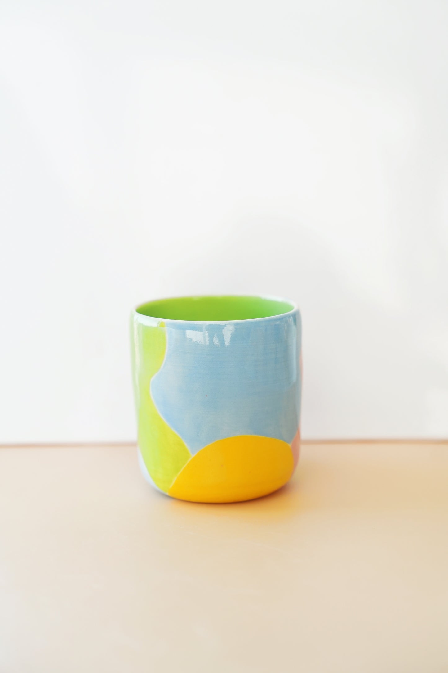 TV cat mug