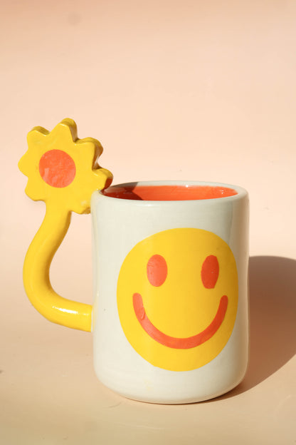Smiley flower mug